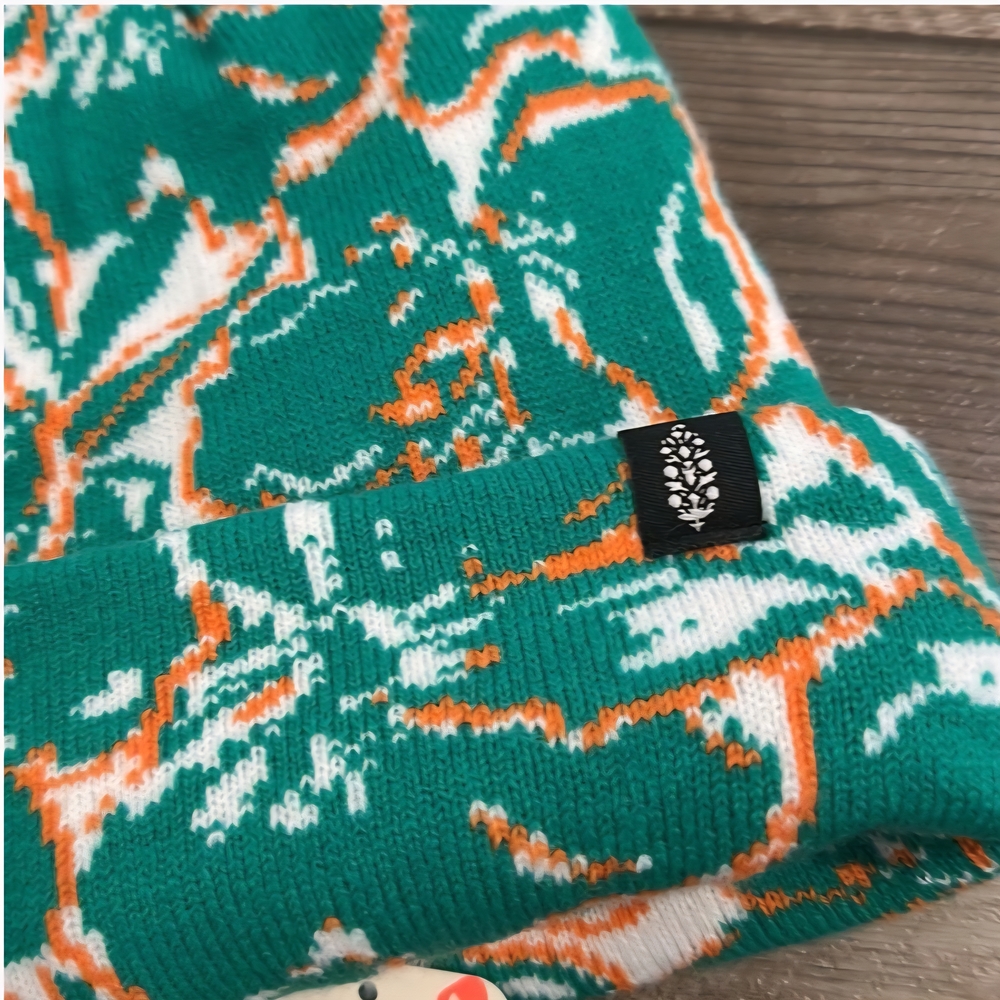 FREE PEOPLE MOVEMENT NWT BEANIE - Picture 3 of 3
